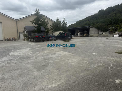 Entrepôt - 6 544 m²