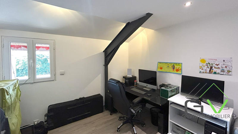 Maison traditionnelle - 137 m² - 5 pièces