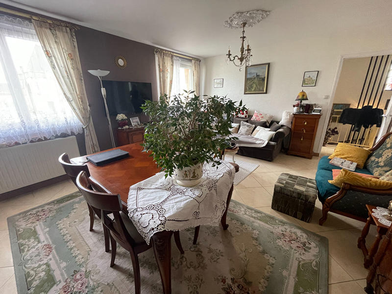 Maison - 91 m² - 5 pièces