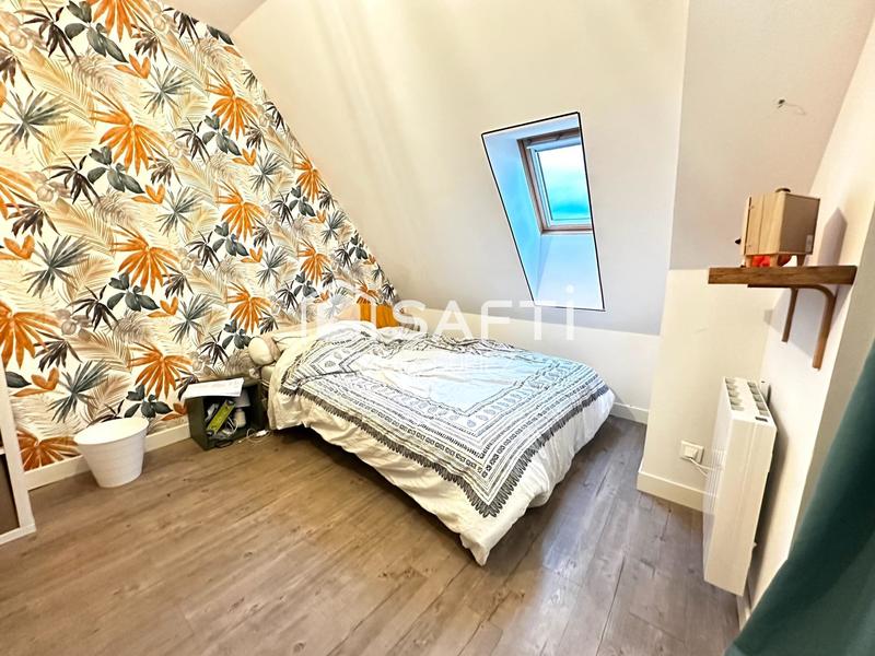 Maison - 95 m² - 5 pièces