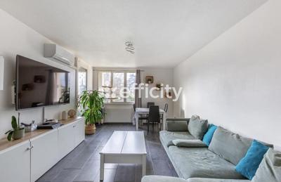 Appartement - 81 m² - 4 pièces