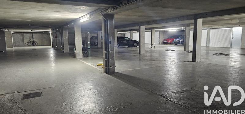 Parking - 100 m²