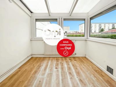 Maison - 85 m² - 3 pièces