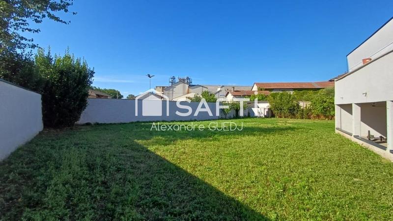 Maison - 185 m² - 7 pièces