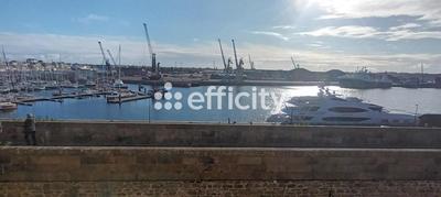 Appartement - 109 m² - 5 pièces