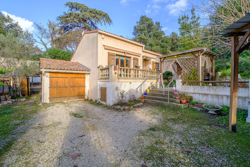 Maison - 91 m² - 4 pièces