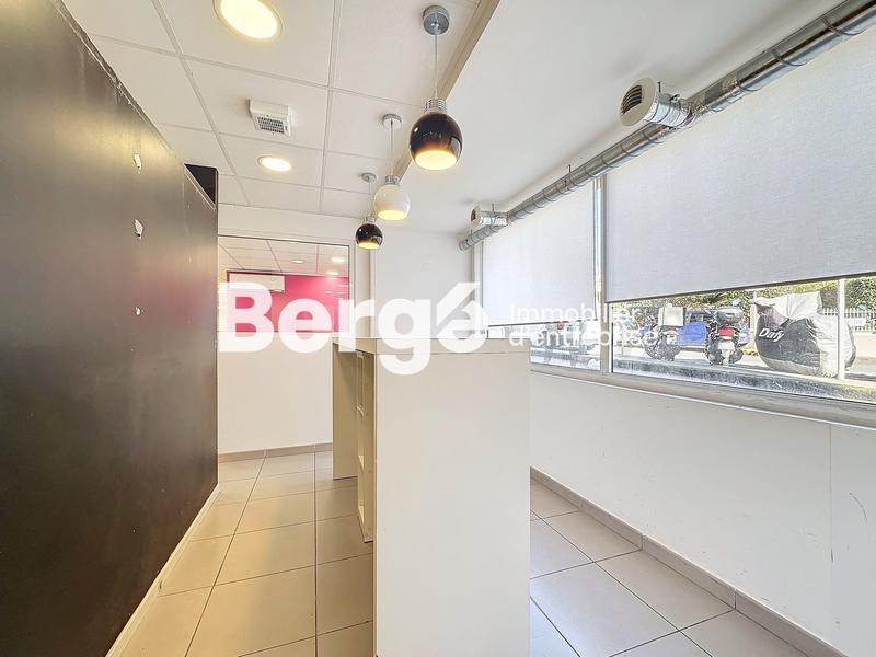 Local commercial - 121 m²