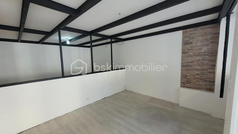 Local commercial - 140 m² - 6 pièces