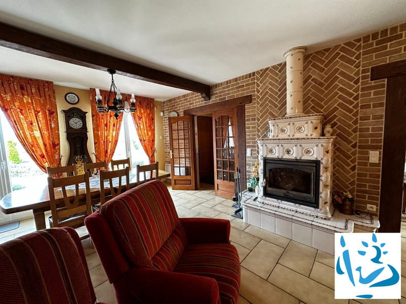 Maison - 187 m² - 8 pièces