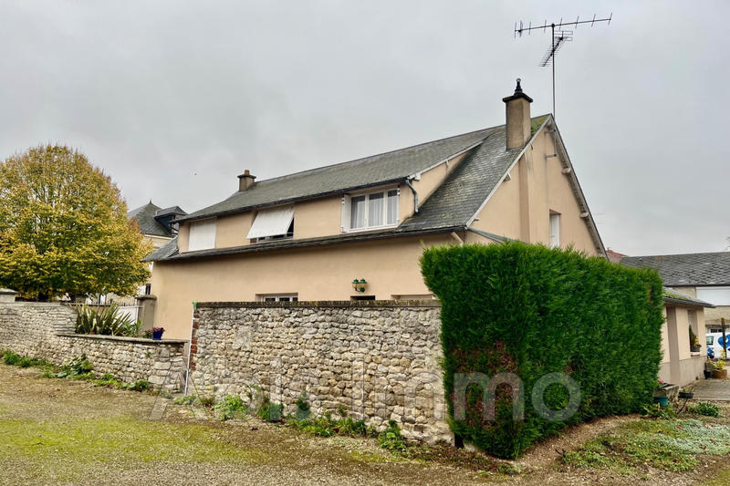 Maison - 143 m² - 6 pièces