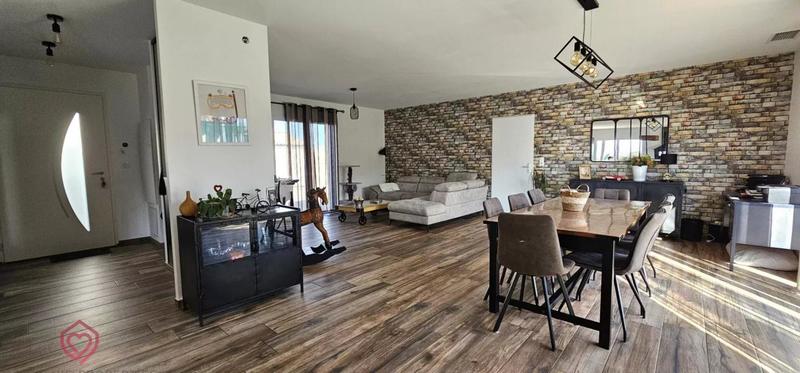 Maison - 130 m² - 5 pièces