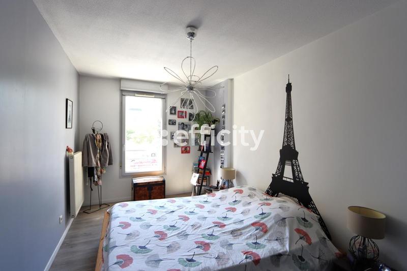 Appartement - 87 m² - 4 pièces