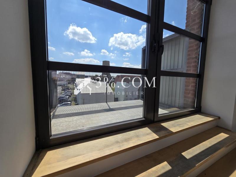 Loft - 133 m² - 4 pièces