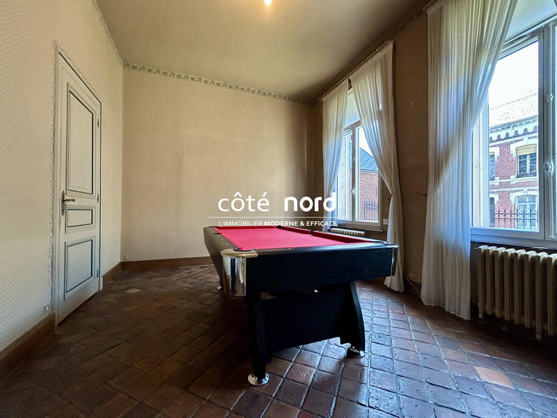 Maison - 350 m² - 11 pièces