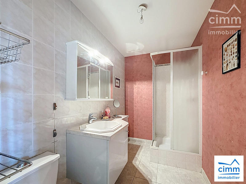 Appartement - 97 m² - 5 pièces