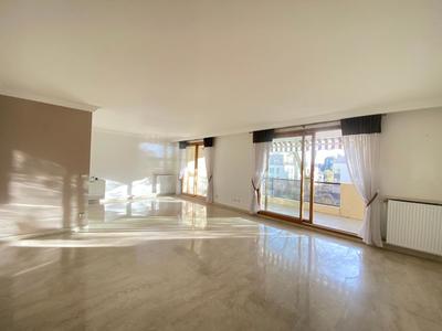 Appartement - 118 m² - 4 pièces