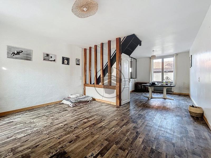 Maison - 107 m² - 5 pièces