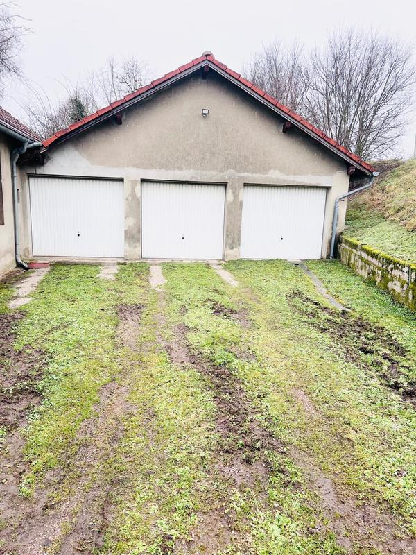 Maison - 530 m² - 12 pièces