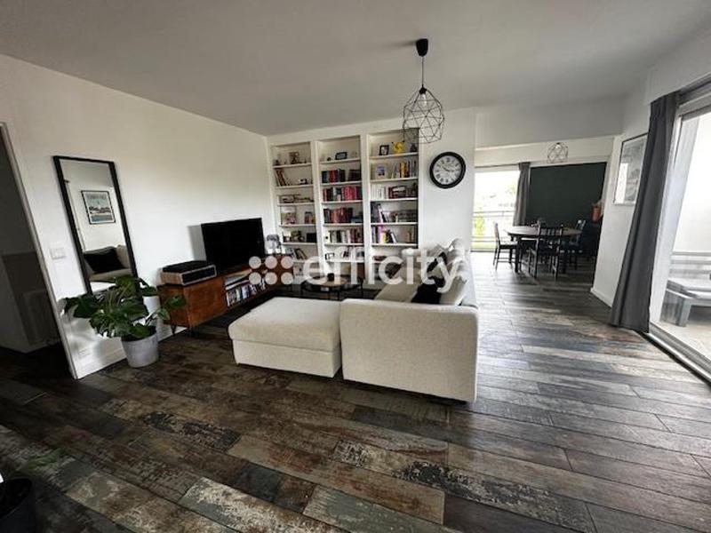 Appartement - 83 m² - 3 pièces