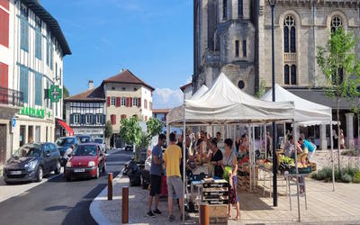 Marché aux produits fermiers