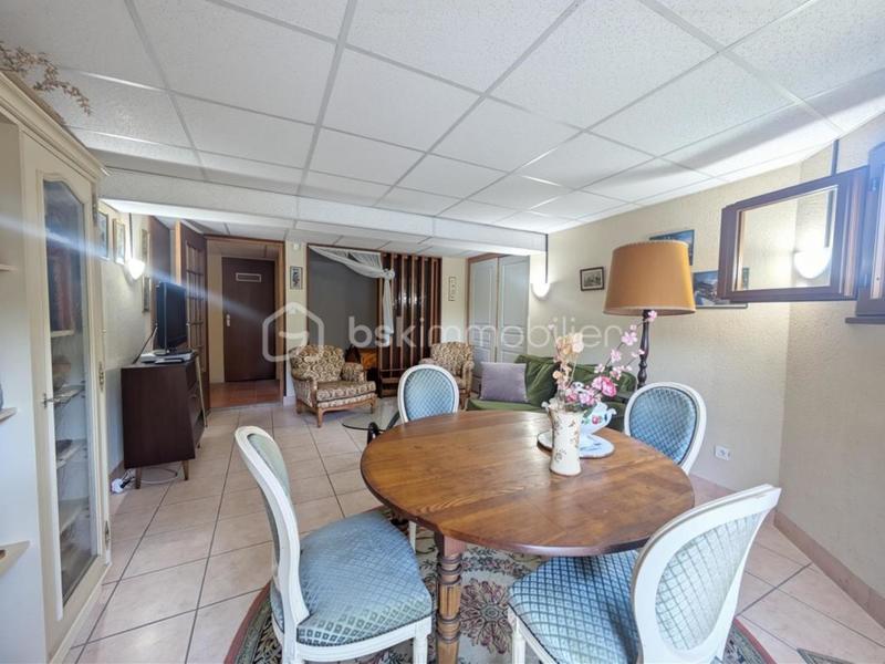 Maison d'architecte - 300 m² - 8 pièces