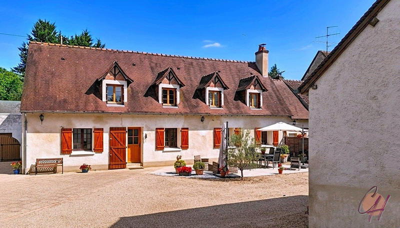 Maison ancienne - 228 m² - 10 pièces