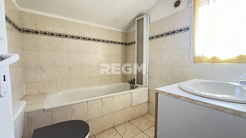 Maison - 104 m² - 5 pièces