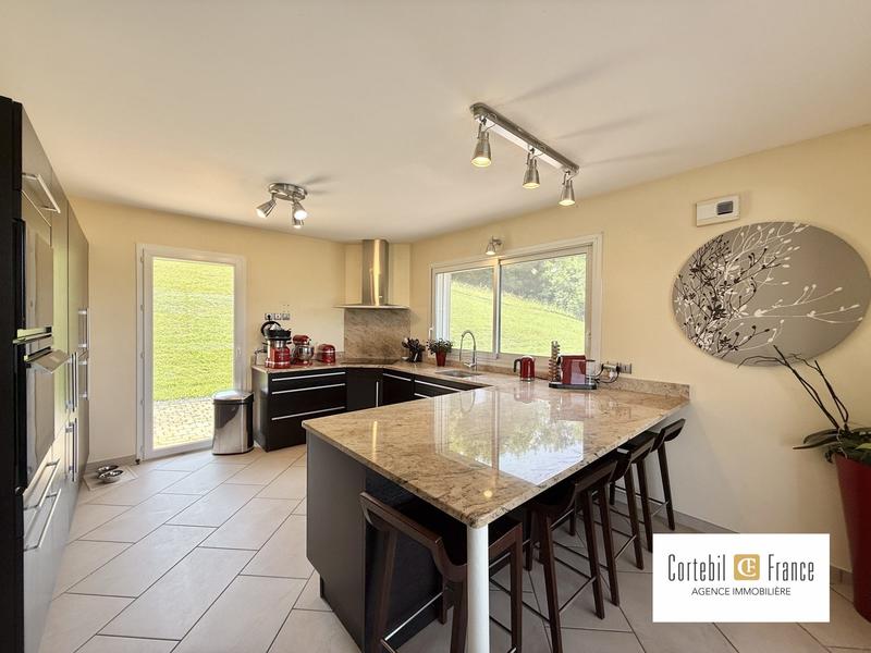 Villa - 217 m² - 7 pièces