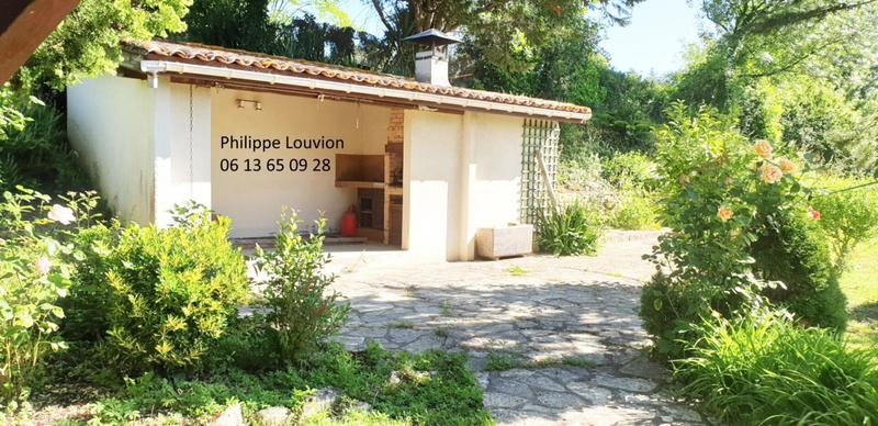 Maison - 201 m² - 9 pièces