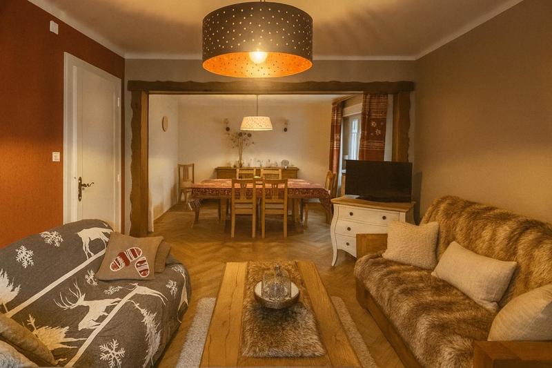 Maison - 96 m² - 6 pièces