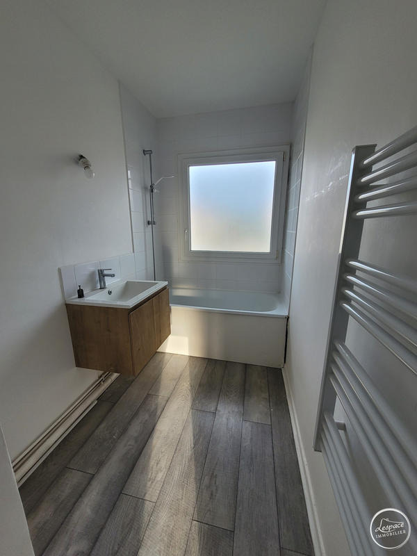 Appartement - 84 m² - 3 pièces