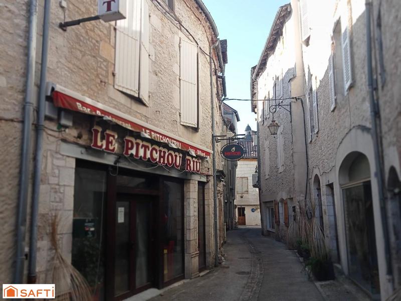 Maison - 310 m² - 8 pièces