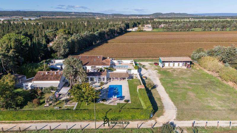 Maison - 650 m² - 24 pièces