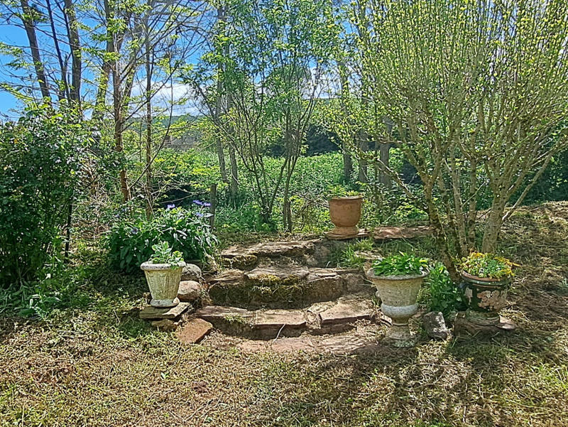 Maison - 210 m² - 9 pièces