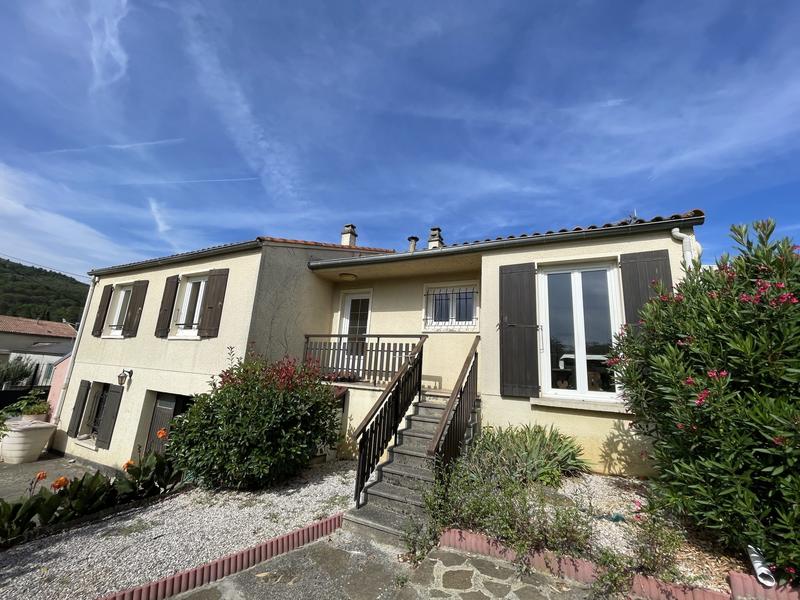 Maison traditionnelle - 100 m² - 7 pièces