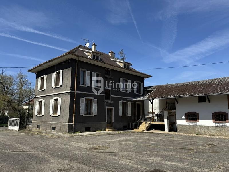 Corps de ferme - 181 m² - 8 pièces