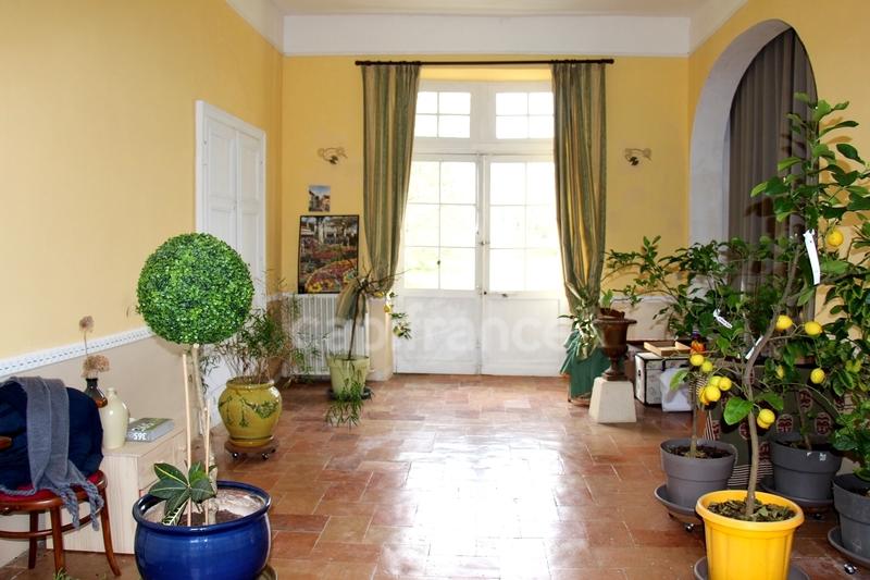 Château - 815 m² - 15 pièces