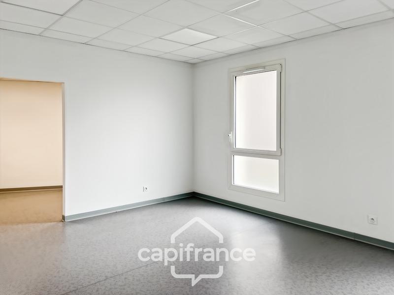 Local d'activité / Entrepôt - 30 m² - 2 pièces