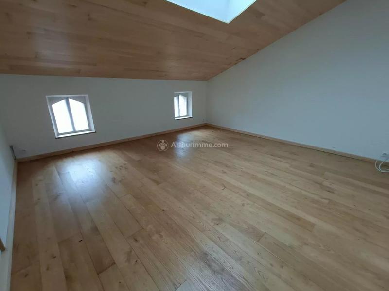 Maison - 225 m² - 9 pièces