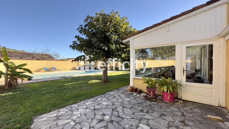 Villa - 140 m² - 5 pièces