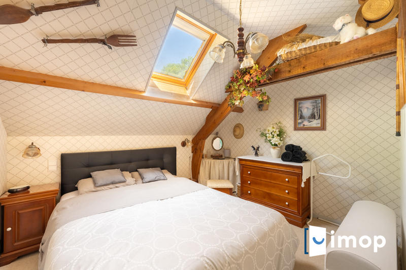 Maison - 263 m² - 10 pièces