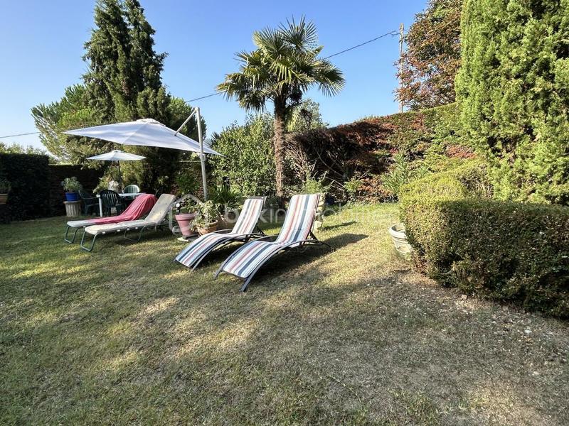 Maison en pierre - 230 m² - 8 pièces