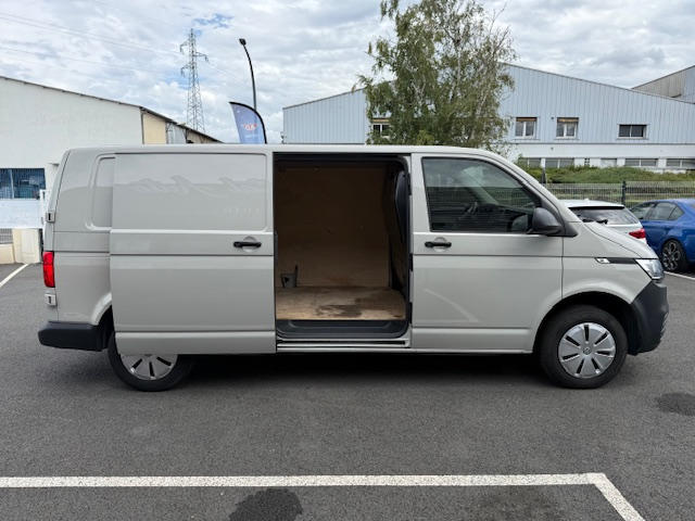 Volkswagen Transporter VI 2.0 TDi 150 Dsg7 L2h1 Business