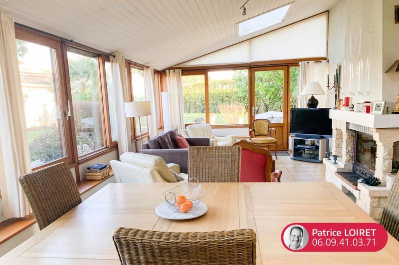 Maison de maîtres - 200 m² - 9 pièces