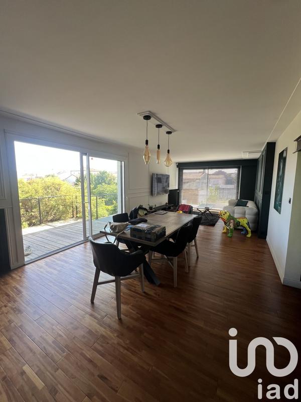 Maison - 193 m² - 7 pièces