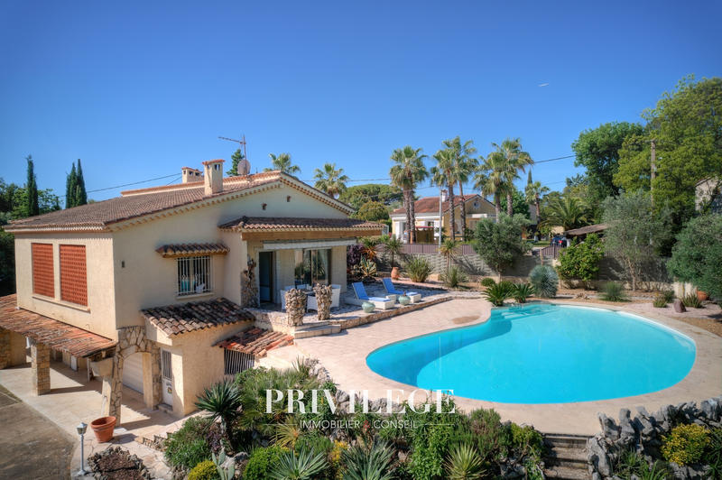 Villa - 170 m² - 7 pièces