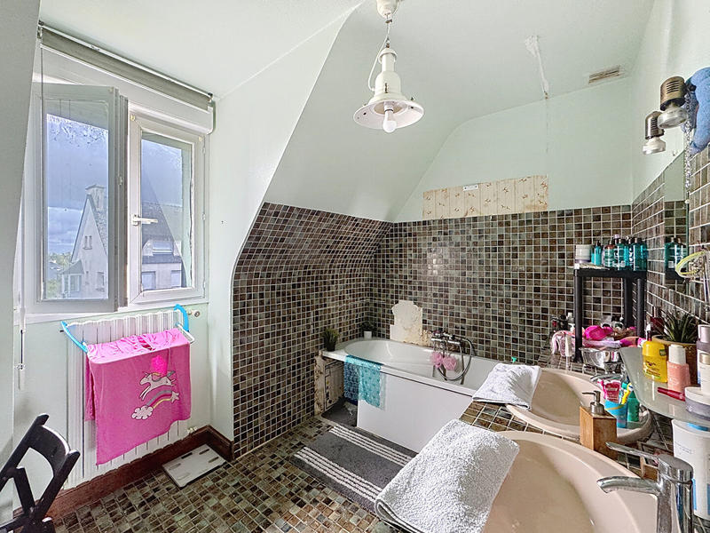 Maison - 125 m² - 7 pièces