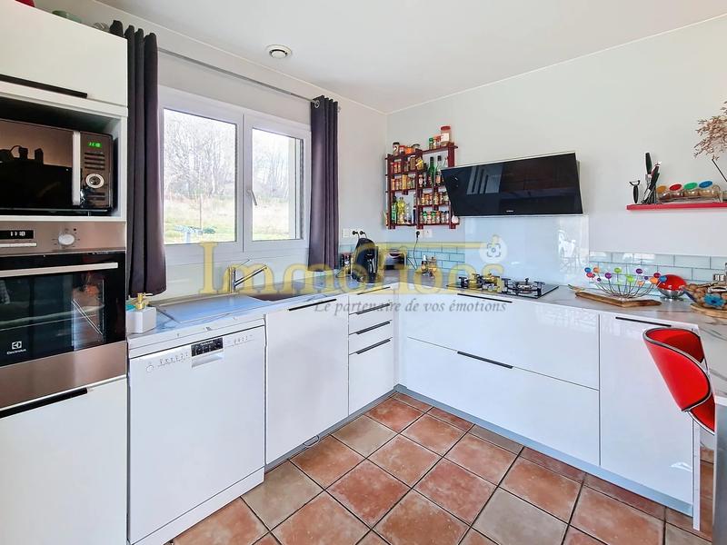 Maison - 250 m² - 11 pièces