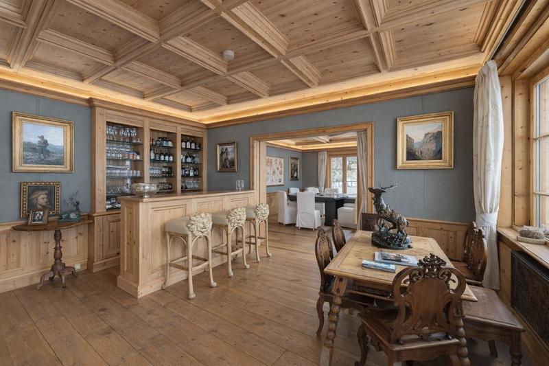 Châlet - 600 m² - 10 pièces