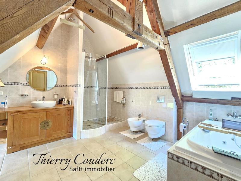 Maison - 190 m² - 7 pièces